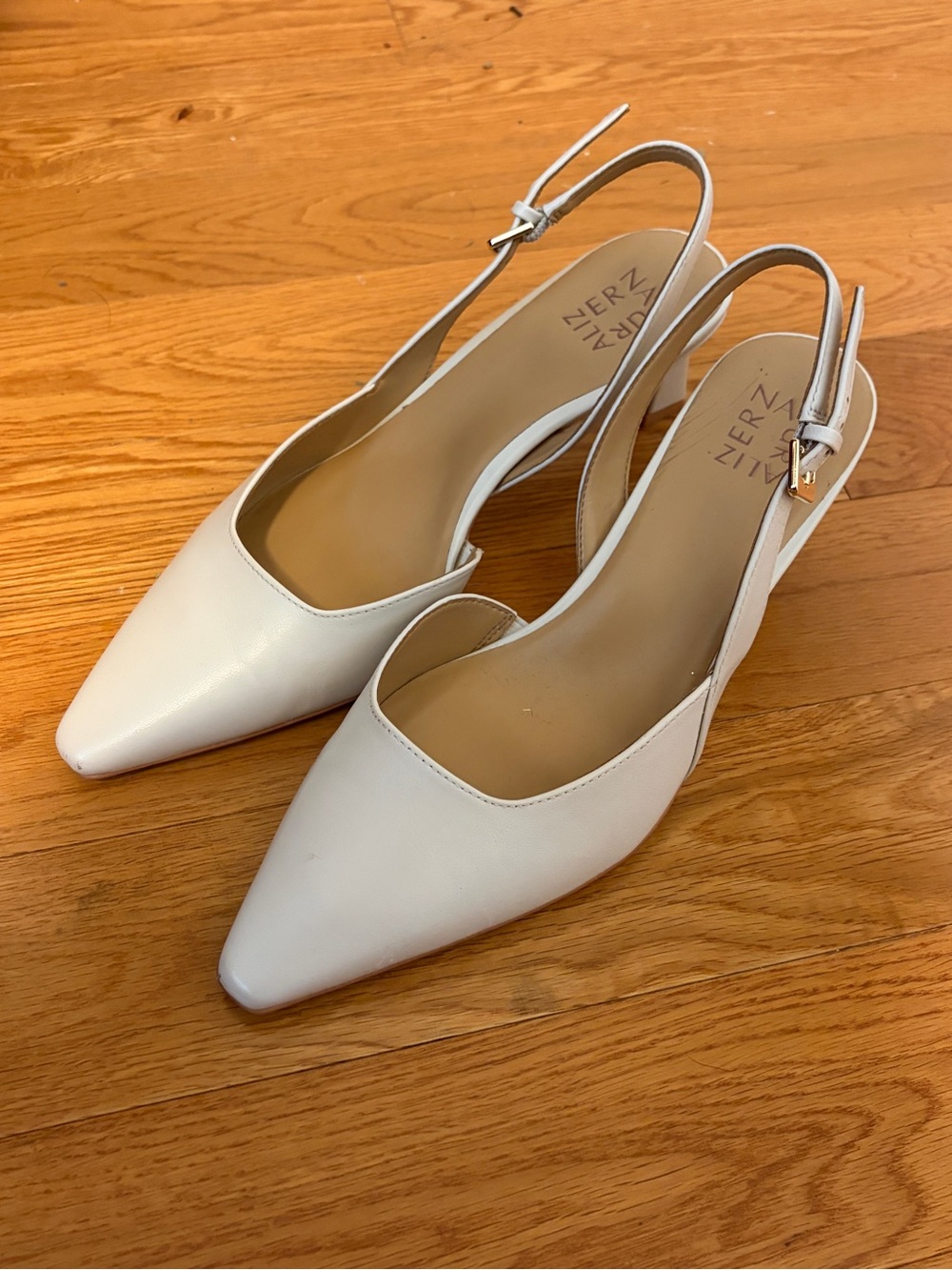 Naturalizer White Pointed Leather Slingback Heels